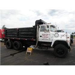 1993 Ford L8000