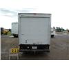 Image 4 : 2003 Chev cube van