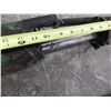 Image 4 : John Deere hydraulic implement cylinder -- need new hoses