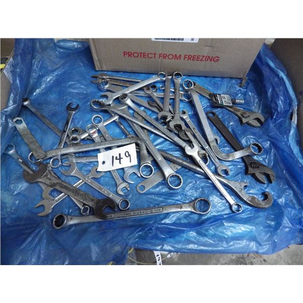 box of open and box end wrenches