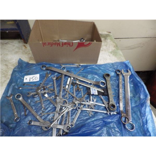 box of open and box end wrenches