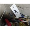 Image 4 : box of assorted screwdrivers