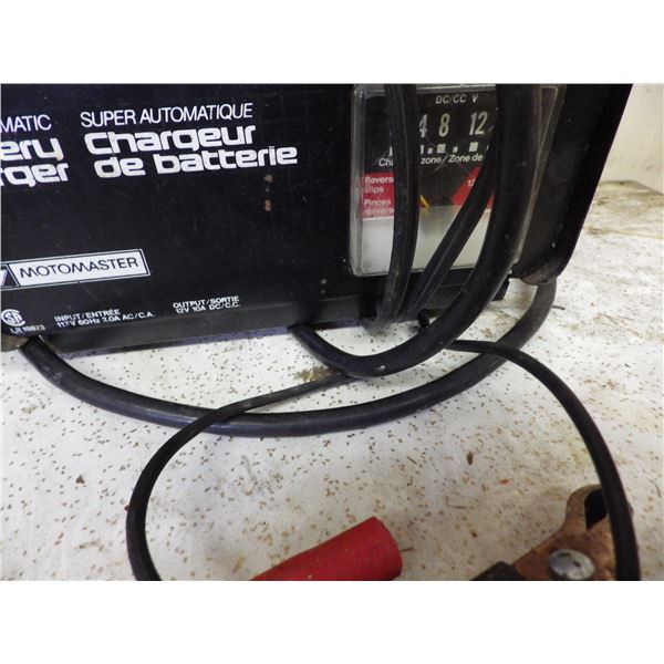 motomaster 12 Volt Battery charger