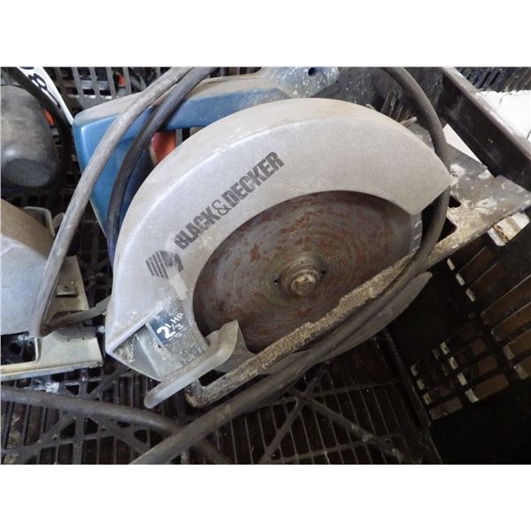 two circular saws and 2 jigsaws , Sander , all tested working