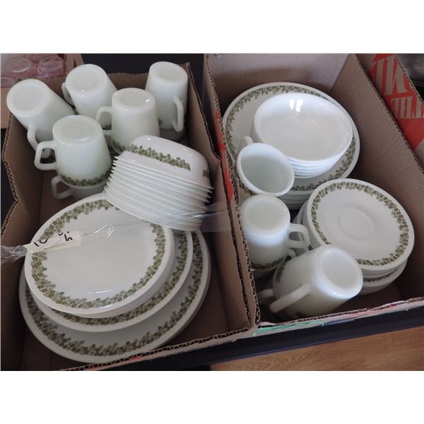 Assorted set of Corelle  dishes