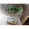 Image 4 : windmere 12 inch oscillating fan