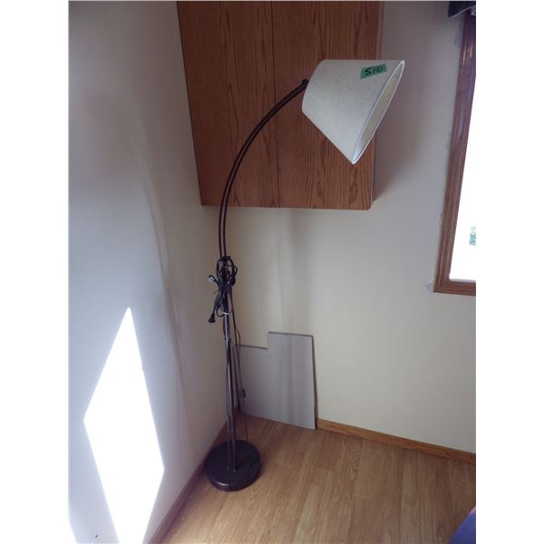 floor lamp