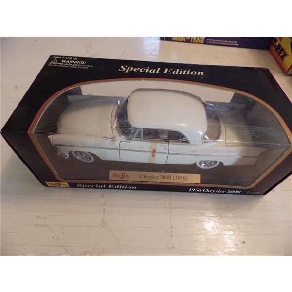 Collectible Maisto -  Chrysler 300B (1956) Die cast 1/18" scale model inbox