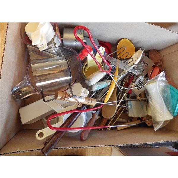 lot of miscellaneous kitchen utensils