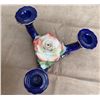 Image 5 : Lot: Painted Pedestal Dish, Amber Glass Bowl, Blue Ceramic Candle Holder