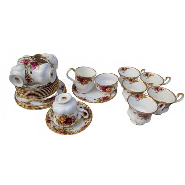 Royal Albert Old Country Roses Bone China Teacup and Saucer Set, Service for Six