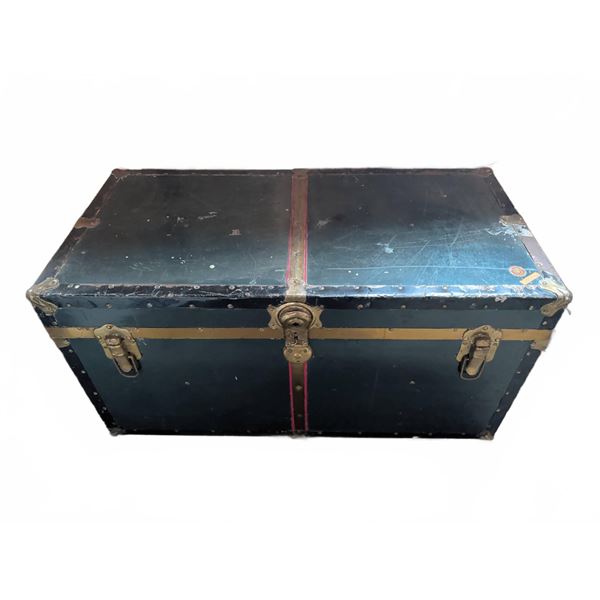 Christie Baggage Four Ply Construction Steamer Trunk With Brass Hardware
