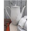 Image 5 : Waldershof Bavaria German Porcelain Coffee Set with Wooden Tray, 9 Pieces