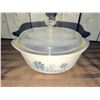 Image 7 : Pyrex Blue Snowflake Divided Casserole and Blue Cornflower Round Dish With Lids