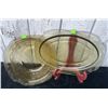 Image 4 : Yellow Depression Glass Serving Set with Plates, Bowls, and Platters, 11 Pieces