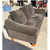 Image 4 : FULL SIZED CHENILLE SOFA