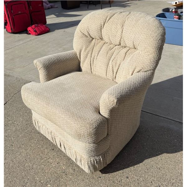 SWIVEL ROCKER CHAIR