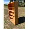 Image 2 : SOLID WOOD 5-SHELF GOLDEN OAK BOOKCASE