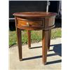 Image 2 : ASHLEY FURNITURE GLEN EAGLE COLLECTION ROUND END TABLE