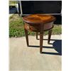Image 9 : ASHLEY FURNITURE GLEN EAGLE COLLECTION ROUND END TABLE