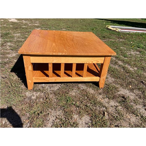 SOLID WOOD SQUARE COFFEE TABLE