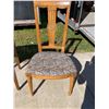 Image 2 : ANTIQUE ROCKER, MEDALLION BACK CHAIR, VINTAGE SINGER SEWING MACHINE