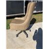 Image 10 : HIGH-BACK SWIVEL OFFICE CHAIR