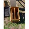 Image 4 : WOODEN QUILT/BLANKET RACK AND BASKETS/CRATES
