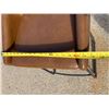 Image 7 : INDUSTRIAL-STYLE BAR OR COUNTER STOOL AND LEATHER-TOPPED FOOTSTOOL