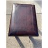Image 9 : INDUSTRIAL-STYLE BAR OR COUNTER STOOL AND LEATHER-TOPPED FOOTSTOOL