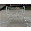 Image 6 : OPEN-WIRE GRID SHELVES