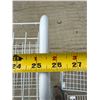 Image 8 : OPEN-WIRE GRID SHELVES
