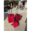 Image 2 : SET OF DESLEY SOFT SIDED SUITCASES