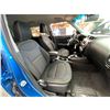 Image 39 : PARKSVILLE - 2015 KIA SOUL BLUE 256184 KMS - 229410A-2