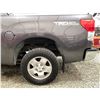 Image 29 : PARKSVILLE - 2013 TOYOTA TUNDRA GREY 284821 KMS - 042634-3