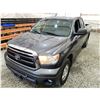 Image 4 : PARKSVILLE - 2013 TOYOTA TUNDRA GREY 284821 KMS - 042634-3