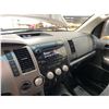 Image 53 : PARKSVILLE - 2013 TOYOTA TUNDRA GREY 284821 KMS - 042634-3