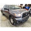 Image 9 : PARKSVILLE - 2013 TOYOTA TUNDRA GREY 284821 KMS - 042634-3