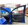 Image 37 : PARKSVILLE - 2017 CHEVROLET SONIC BLUE 100696 KMS - 159511-3