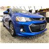 Image 8 : PARKSVILLE - 2017 CHEVROLET SONIC BLUE 100696 KMS - 159511-3