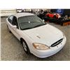 Image 10 : PARKSVILLE - 2000 FORD TAURUS WHITE 261281 KMS - B132351