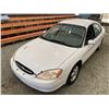 Image 4 : PARKSVILLE - 2000 FORD TAURUS WHITE 261281 KMS - B132351