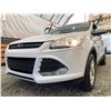 Image 2 : PARKSVILLE - 2016 FORD ESCAPE WHITE  KMS - C46858-2