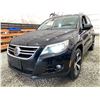 Image 2 : PARKSVILLE - 2009 VOLKSWAGEN TIGUAN BLACK 257294 KMS - 543472-2