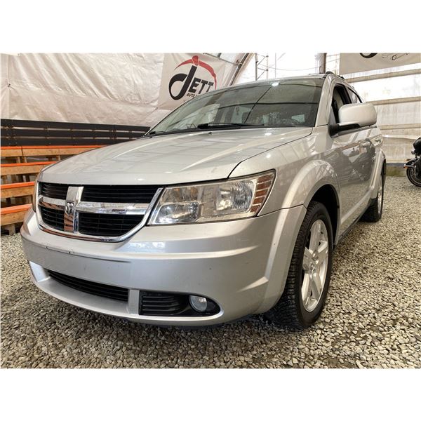 PARKSVILLE - 2009 DODGE JOURNEY SILVER 188843 KMS - 165044-4