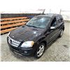 Image 4 : PARKSVILLE - 2009 MERCEDES-BENZ M-CLASS BLACK 261754 KMS - 471656-1
