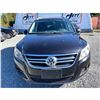 Image 4 : PARKSVILLE - 2010 VOLKSWAGEN TIGUAN BLACK 229826 KMS - 511852-3