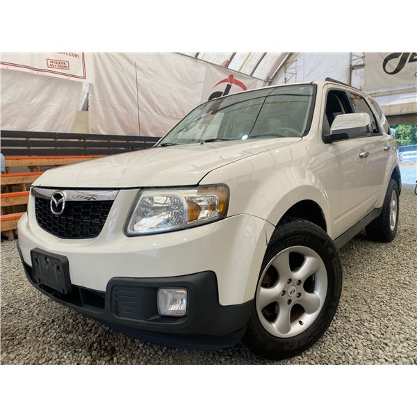 PARKSVILLE - 2010 MAZDA TRIBUTE WHITE 271685 KMS - BM06970