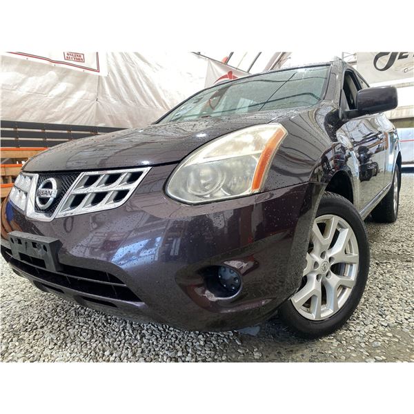 PARKSVILLE - 2013 NISSAN ROGUE PURPLE  228029 KMS - 133766-2