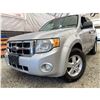 Image 1 : PARKSVILLE - 2008 FORD ESCAPE SILVER 202971 KMS - A31928-2